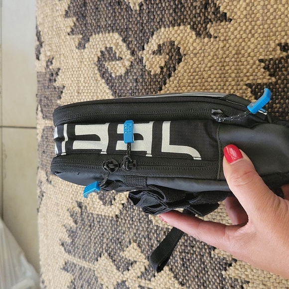 Brand new and beautiful - Picture 4 of 10